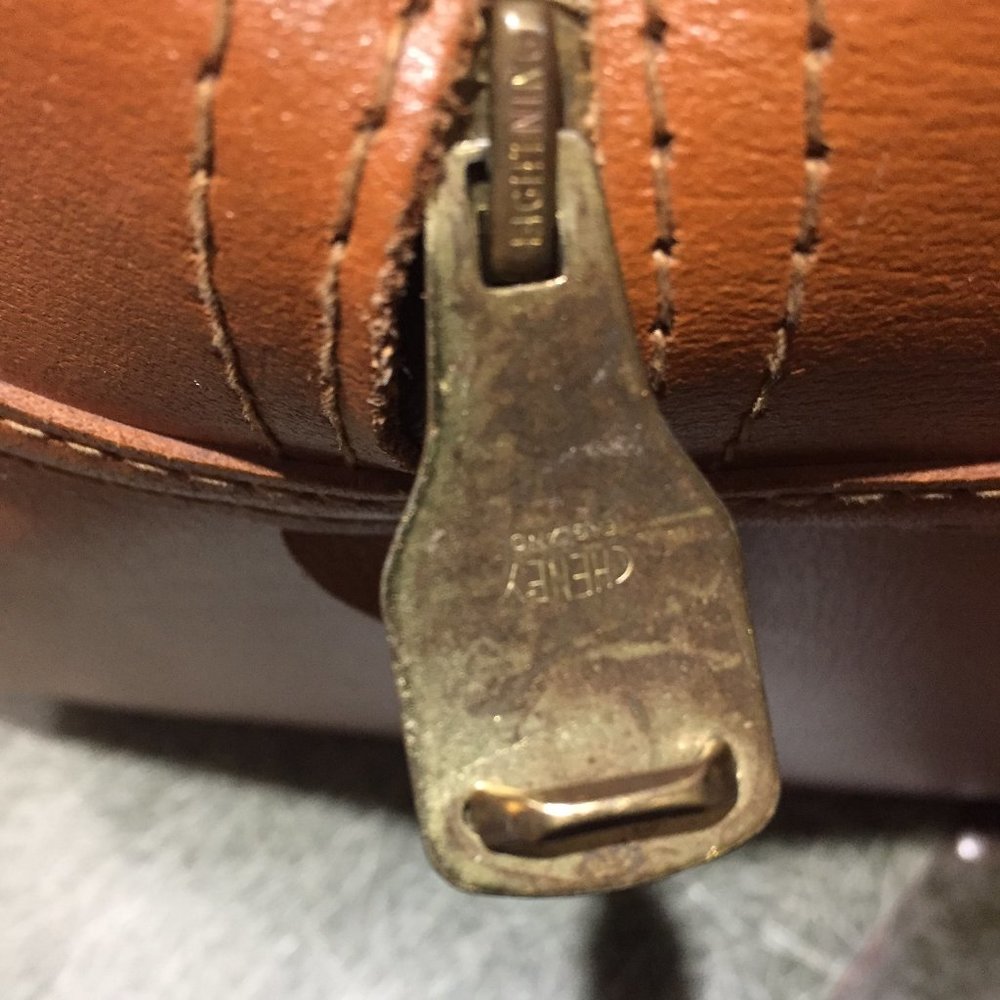 VINTAGE CHENEY ENGLAND LEATHER BAGS - Picture 15 of 15